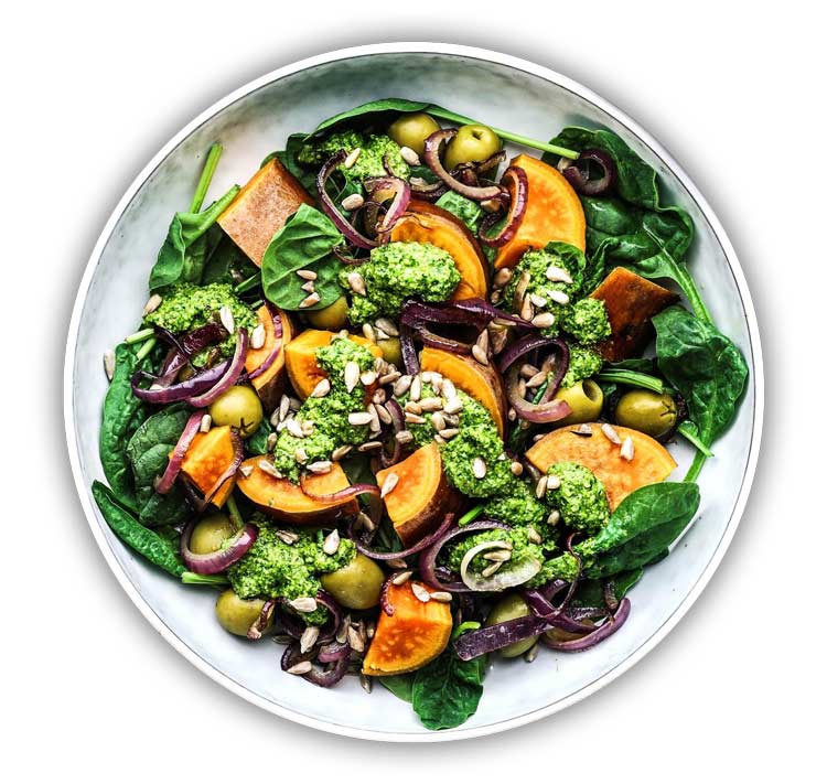 Salad with broccoli, spinach, pumpkin and olives.